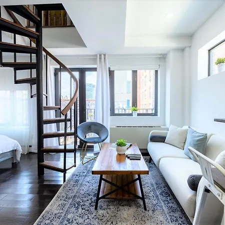 809-6B New 2Br Duplex With Private Patio Apartment